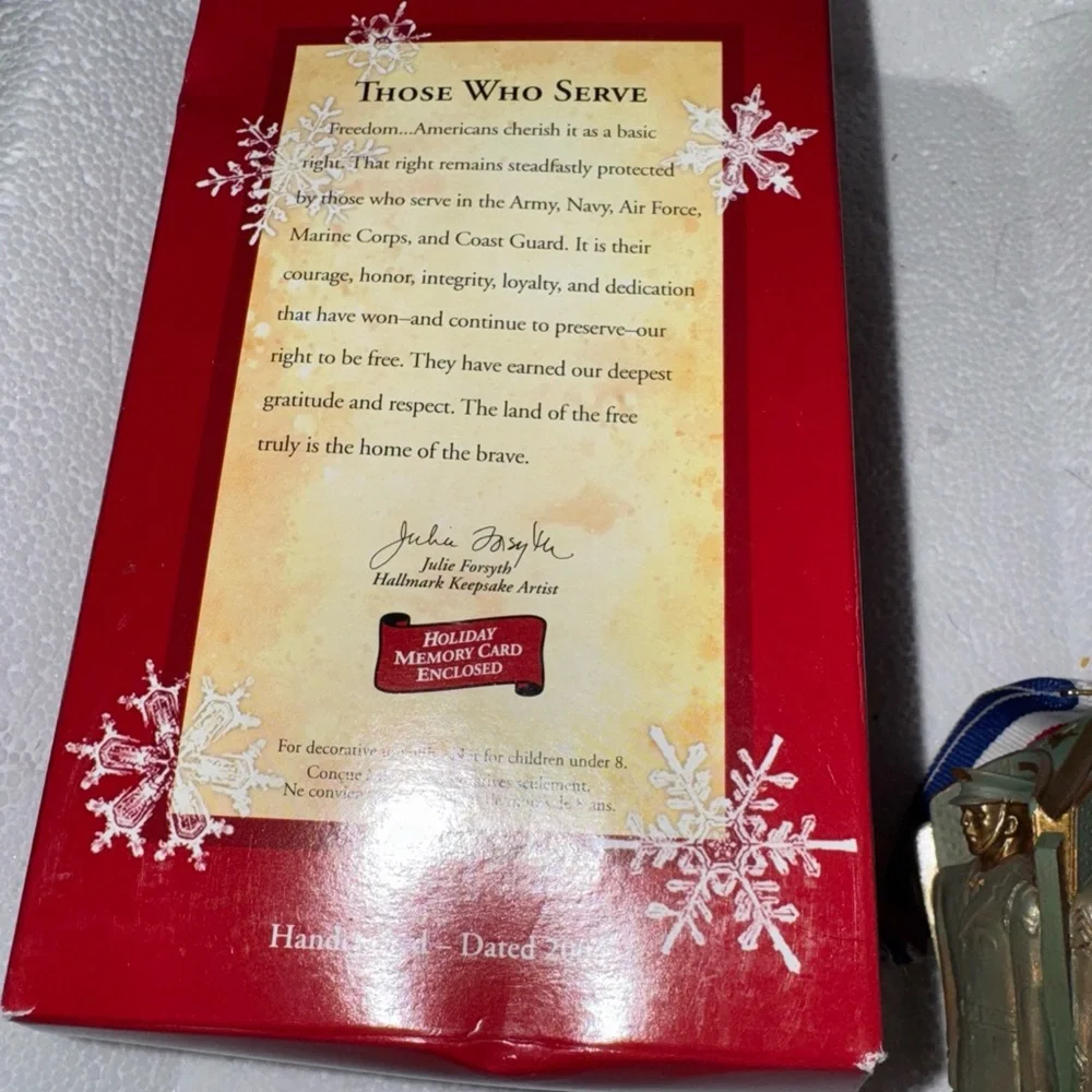 Hallmark Keepsake Ornament - Red and Gold Tribute